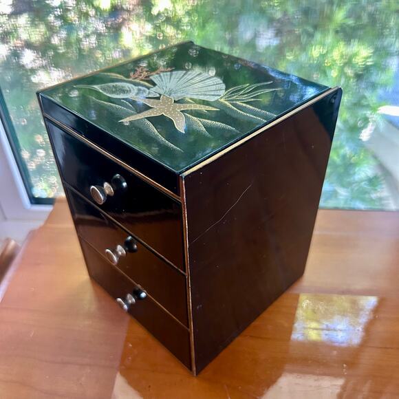 Vintage Otagiri Black Lacquer Jewelry Box with Mirror & Seashell Design - Picture 3 of 16
